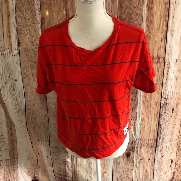 Calvin Klein Tops - Calvin Klein TShirt